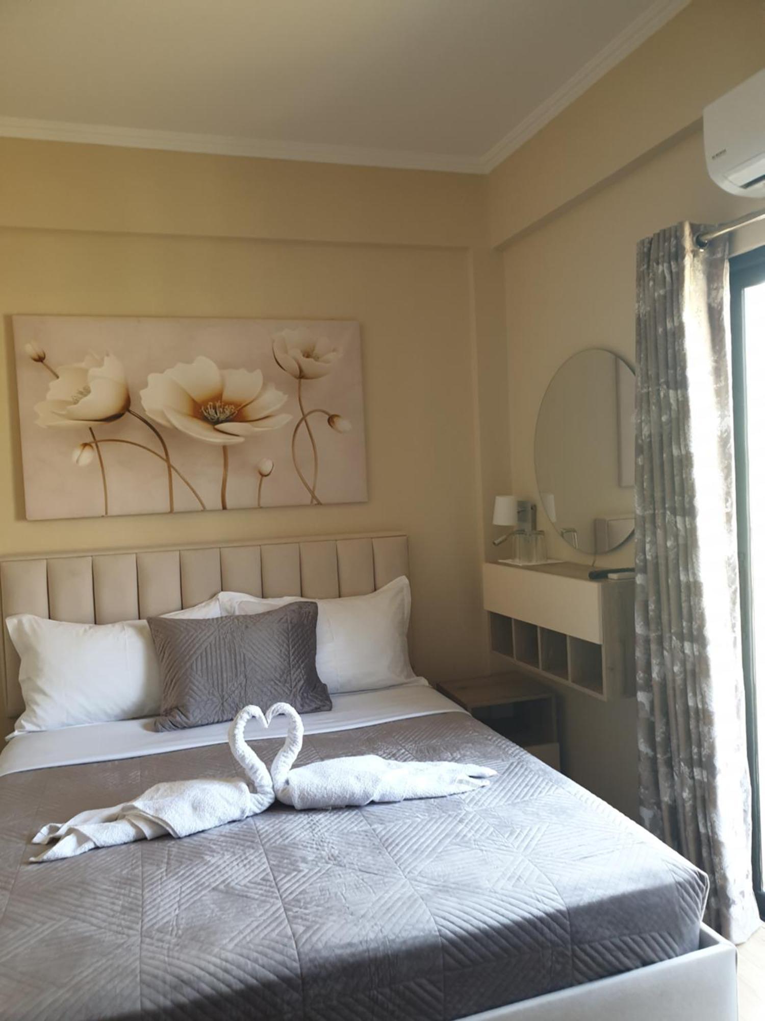 Qiqi Hotell